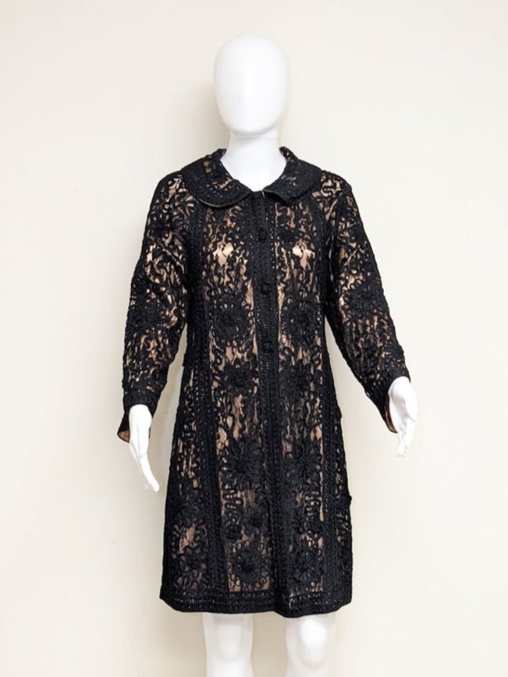 SUE WONG NOCTURNE Black Lace Over Champagne Overlay Coat w/ Crochet Details